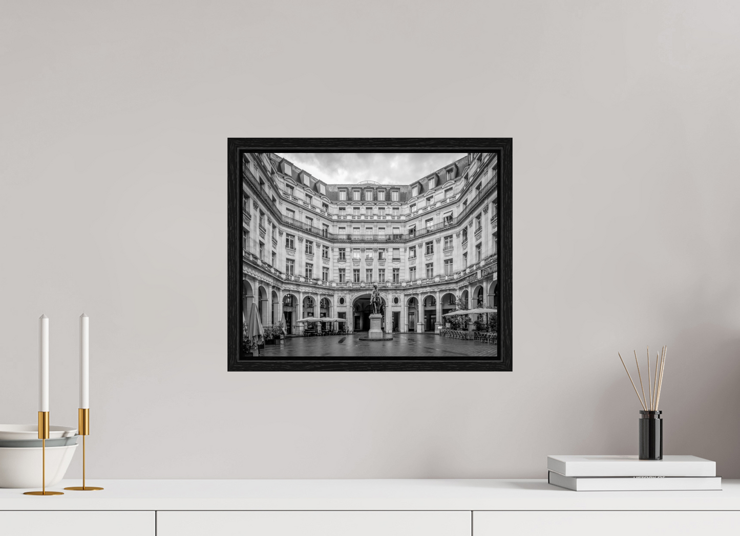 15 x 12″, Floater Frame Paris - Symetry