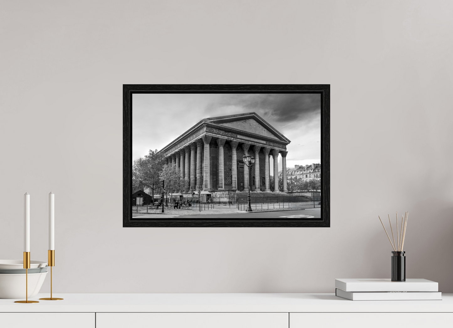18.1 x 12″, Floater Frame Paris - La Madeleine in Monochrome