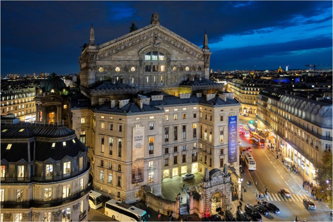 Main image Paris - Palais Garnier during the blue hour